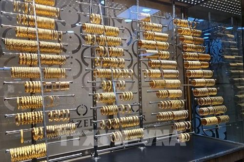 Giá vàng phục hồi từ mức thấp nhất 7 tuần