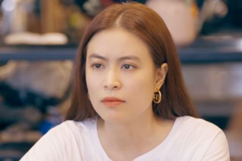 Hoàng Thùy Linh chính thức bị vượt mặt