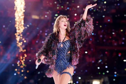 Travis Kelce không thể có mặt tại VMAs 2026 cùng Taylor Swift vì lý do đặc biệt