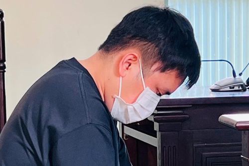 Mẹ của nạn nhân vào bệnh viện, hoãn phiên xử tài xế gây tai nạn tại Vĩnh Long