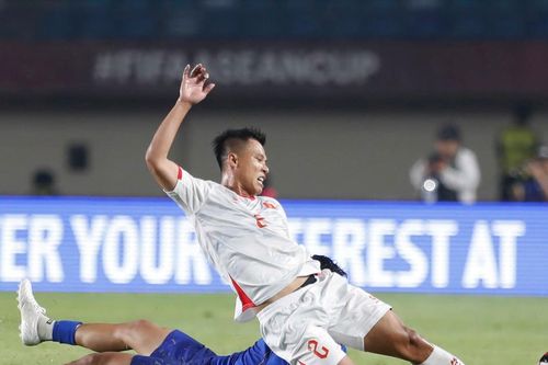 Việt Nam 0-2 Thái Lan: Thất bại đáng tiếc trước người Thái