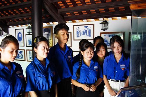 Tấm gương cụ Huỳnh trong khát vọng tuổi trẻ Đà Nẵng