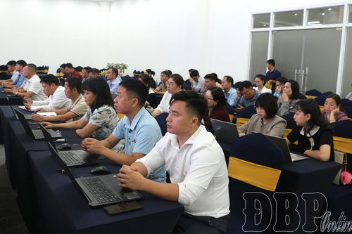 Nâng cao nghiệp vụ thông tin cơ sở và đối ngoại