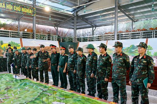 Khảo sát, chuẩn bị phương tiện không người lái phục vụ diễn tập khu vực phòng thủ