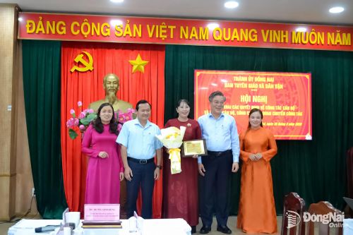 Ban Tuyên giáo và Dân vận Thành ủy Đồng Nai triển khai các quyết định về công tác cán bộ
