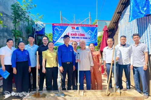 Khởi công xây dựng 2 công trình Ngôi nhà 15 tháng 10