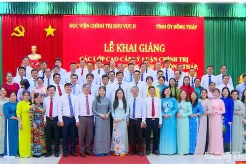 Đồng Tháp khai giảng 3 lớp cao cấp lý luận chính trị
