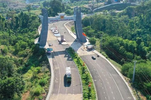 Ấn tượng kết quả thu ngân sách hoạt động xuất nhập khẩu