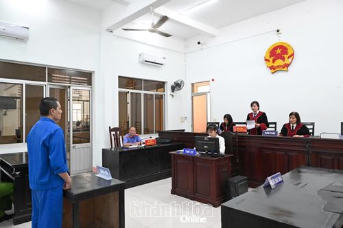 Lãnh 2 năm tù vì nghi ngờ, ghen tuông, tấn công người yêu