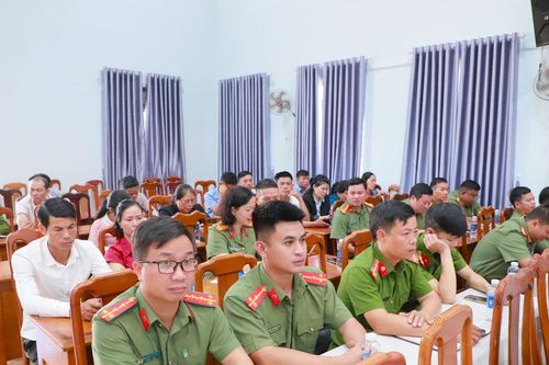 Nâng cao nhận thức về công tác quản lý và bảo vệ biên giới đất liền