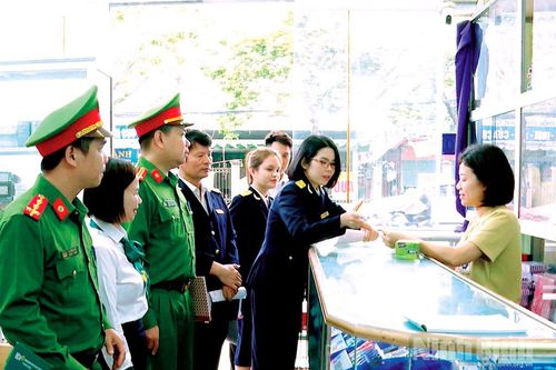 Quyết liệt đấu tranh với vi phạm mua bán hóa đơn, trốn thuế