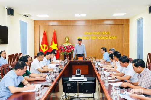 Đồng chí Bí thư Tỉnh ủy Trần Huy Tuấn tiếp công dân định kỳ tháng 9