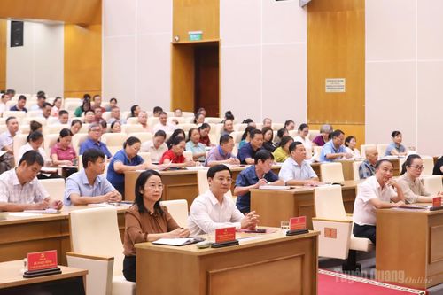 Bồi dưỡng kiến thức, nghiệp vụ cho cấp ủy thôn, tổ dân phố nhiệm kỳ 2025 – 2030