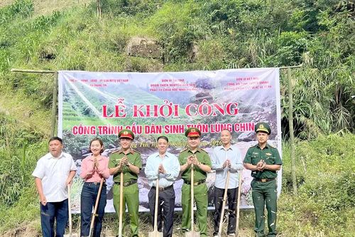 Thàng Tín khởi công xây dựng cầu dân sinh tại thôn Lùng Chin Hạ