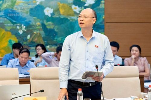 Sửa Luật Kinh doanh bất động sản: Siết thu tiền giữ chỗ, gỡ vướng chuyển nhượng dự án