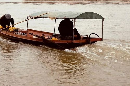 Bài 2: 'Lời khai' của dòng sông