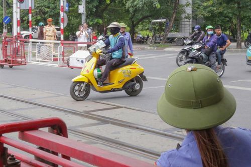 Xử lý 455 trường hợp vi phạm an toàn giao thông đường sắt