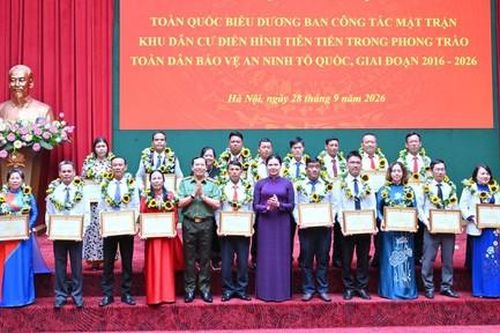 Tôn vinh 88 tập thể, cá nhân Ban Công tác mặt trận khu dân cư trong phong trào TDBVANTQ
