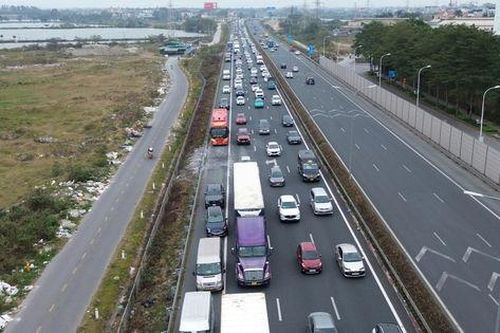 Rà soát, xác định vị trí cao tốc xử phạt vi phạm khoảng cách