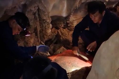 Phát hiện hài cốt liệt sĩ Việt Nam trong hang động ở nước bạn Lào