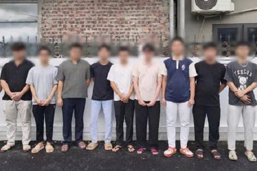 Phá đường dây mua bán trái phép tài khoản ngân hàng có nhiều học sinh, sinh viên