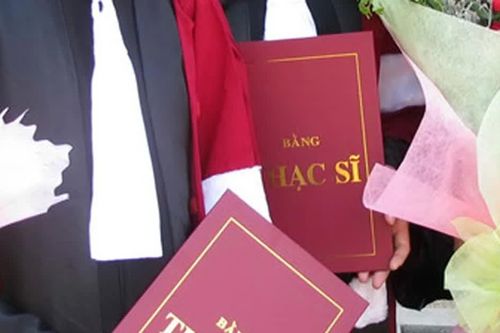 Làm rõ quy định học viên thạc sĩ làm việc toàn thời gian