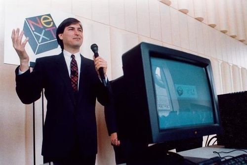 Gu đọc sách 'lạ' của Steve Jobs thời đi học