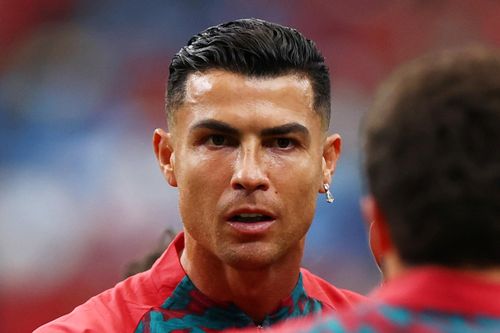Ronaldo bỏ buổi tập của tuyển Bồ Đào Nha, trở về khách sạn