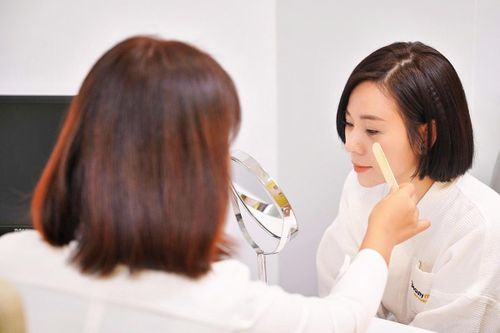 Lý do khách hàng chọn tiêm hốc mắt tại Thanh Hằng Beauty Medi