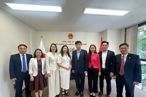 Tăng cường ngoại giao nhân dân, kết nối cộng đồng người Việt Nam tại Kansai