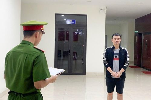 Bắt đối tượng chiếm đoạt 30.000 USD của người nước ngoài rồi bỏ trốn