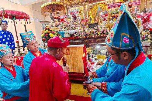 Gia Lai tưởng niệm 726 năm ngày huý kỵ anh hùng dân tộc Trần Hưng Đạo