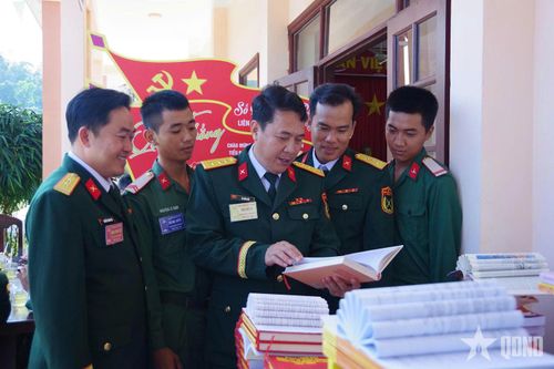 Người cán bộ chính trị sâu sát ở Lữ đoàn 950 (Quân khu 9)