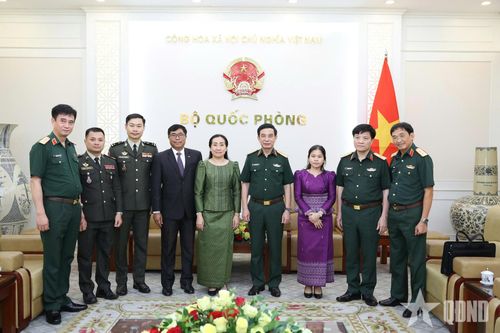 Đại tướng Phan Văn Giang tiếp Đại sứ Campuchia tại Việt Nam