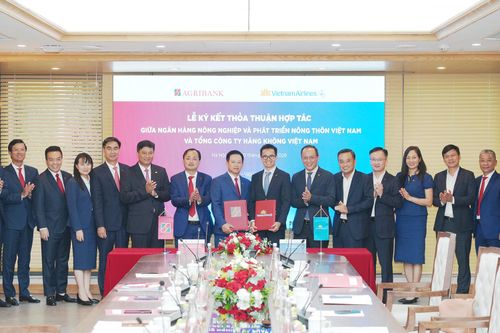 Vietnam Airlines - Agribank kết nối hệ sinh thái hàng không - tài chính