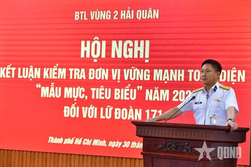 Vùng 2 Hải quân kiểm tra kết quả xây dựng đơn vị vững mạnh toàn diện 'mẫu mực, tiêu biểu' tại Lữ đoàn 171