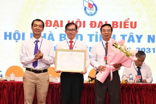 Nhà báo Lê Hồng Phước tái đắc cử Chủ tịch Hội Nhà báo tỉnh Tây Ninh
