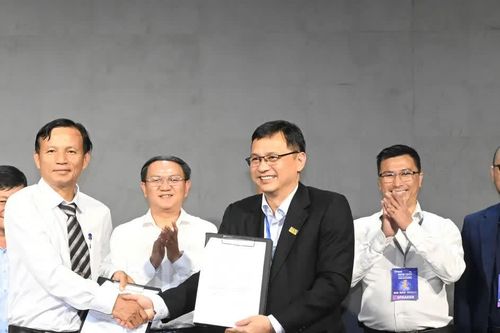 TPHCM đẩy mạnh chuyển đổi số trong lĩnh vực dân tộc, tôn giáo