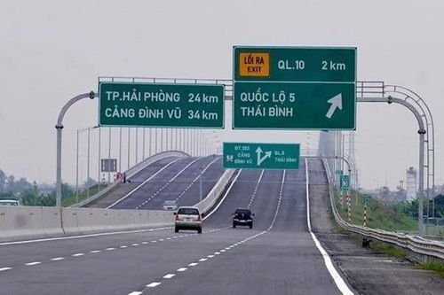 Thí điểm làn vượt xe trên cao tốc Hà Nội - Hải Phòng và các tuyến khác