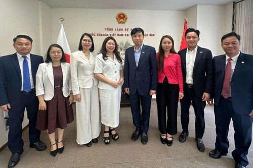 Tăng cường ngoại giao nhân dân, kết nối cộng đồng người Việt tại Kansai