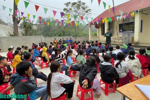 Tuyên truyền pháp luật để người dân chung tay giữ bình yên biên giới