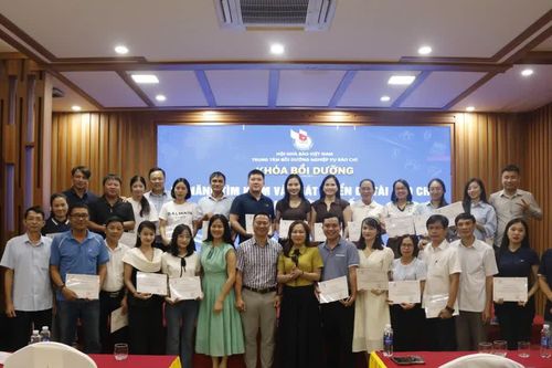 Hà Tĩnh: 37 học viên hoàn thành lớp bồi dưỡng kỹ năng làm báo trong thời đại số