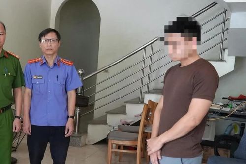 Thổi phồng công dụng lá cây, thanh niên lừa gần 5.000 khách hàng thu lợi bất chính hàng trăm triệu đồng