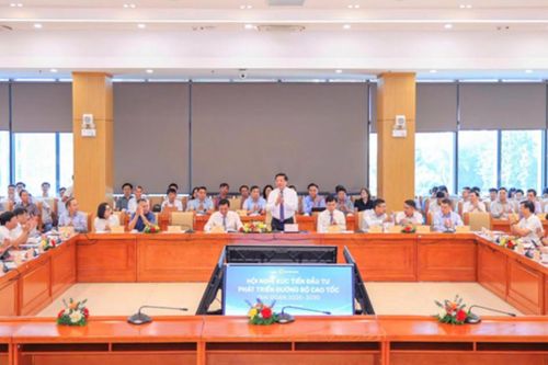 Tạo đột phá hạ tầng cao tốc, định hình không gian tăng trưởng mới