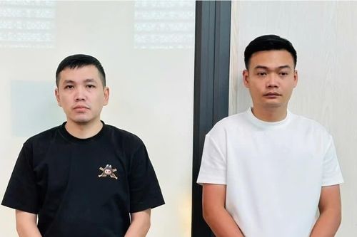 Vụ xe chở 16km lấy 9,5 triệu đồng: Khởi tố lái xe, nhân viên y tế 'dởm'