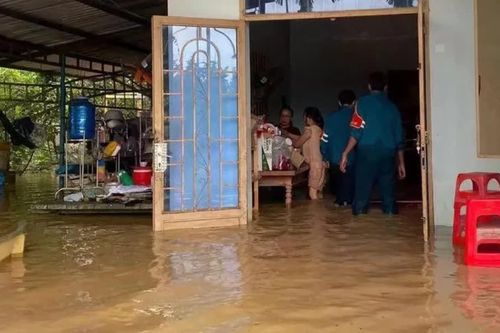 Mưa lớn kéo dài, nhiều khu vực ở TP. Đồng Nai ngập sâu