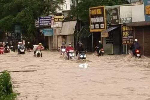 Đồng Nai: Mưa từ sáng đến tối, nhiều khu vực bị ngập sâu