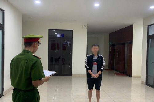 Nhận 30.000 USD để đổi tiền, người đàn ông chặn liên lạc rồi bỏ trốn