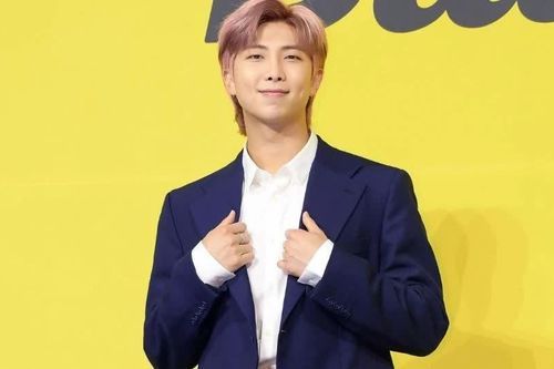 Thủ lĩnh BTS kể câu chuyện nội tâm qua bộ sưu tập nghệ thuật