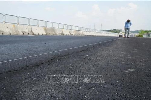 Khẩn trương khắc phục lún, nứt cục bộ trên cao tốc Biên Hòa - Vũng Tàu